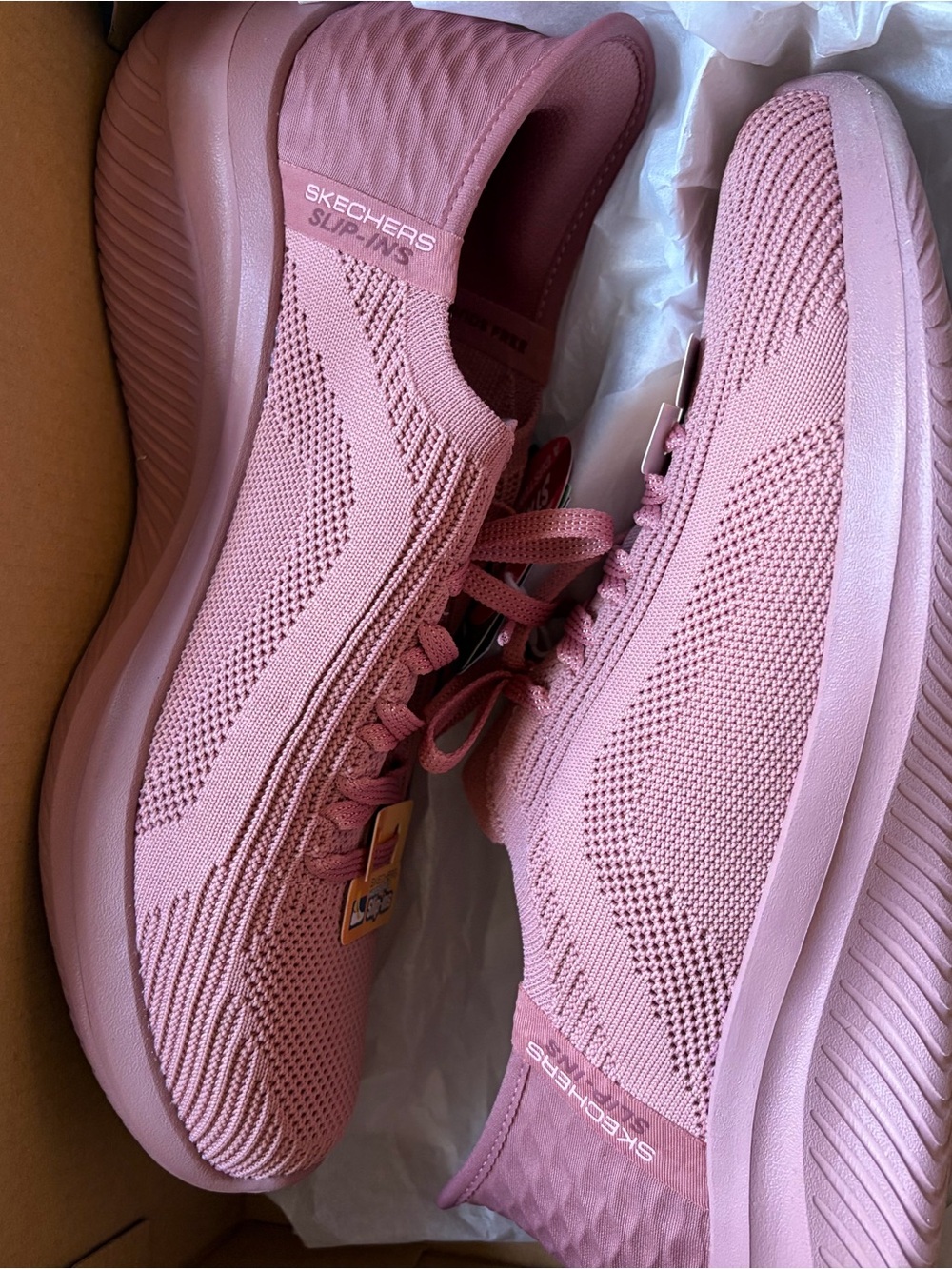 Skechers Slip Ins New in Box in Rose, size 9